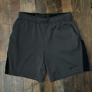 Mens Nike Shorts (Medium)